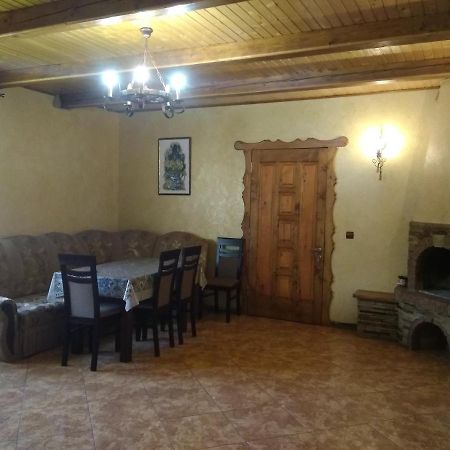 Villa Затишок В Карпатах Jaremtsche Exterior foto