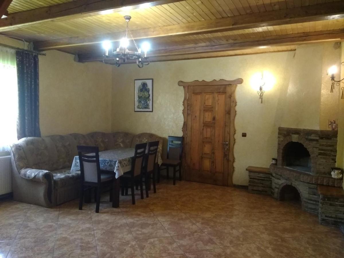 Villa Затишок В Карпатах Jaremtsche Exterior foto