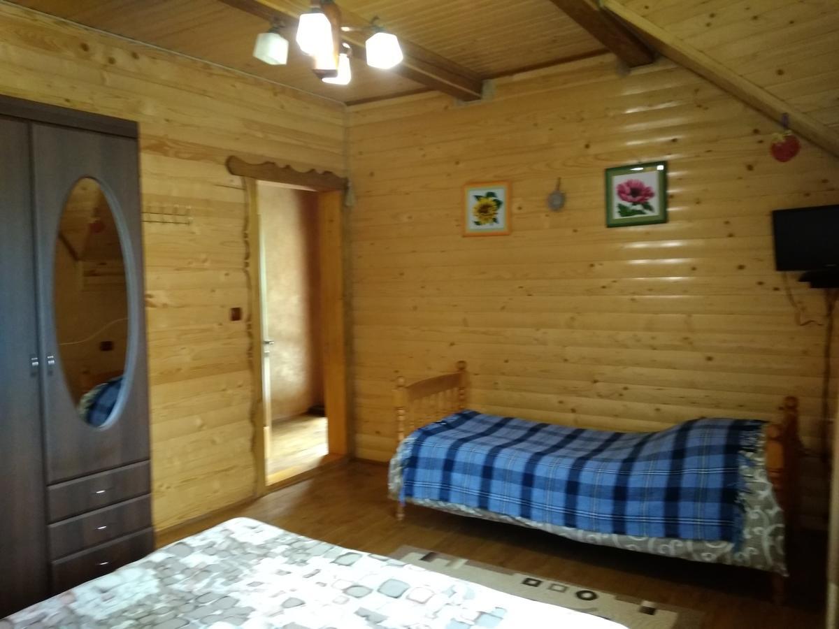Villa Затишок В Карпатах Jaremtsche Exterior foto