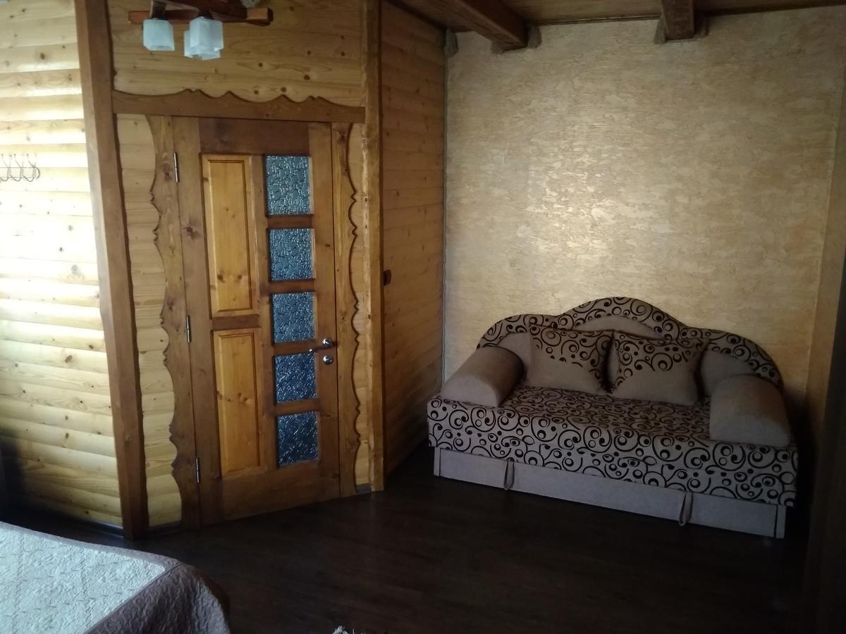 Villa Затишок В Карпатах Jaremtsche Exterior foto
